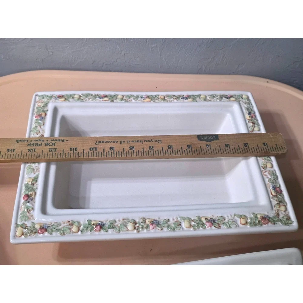 Vintage Ceramic Pottery Embossed Lidded Casserole Dish Serving Bowl Cream 12